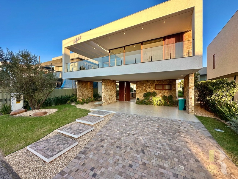 RESIDÊNCIA DE ALTO PADRÃO NO CAPÃO ILHAS RESORT: 2ª foto da galeria de imagens do imóvel