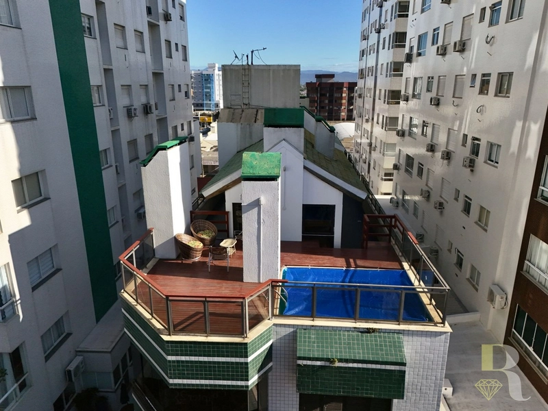 COBERTURA DUPLEX COM PISCINA À VENDA EM CAPÃO DA CANOA: 9ª foto da galeria de imagens do imóvel