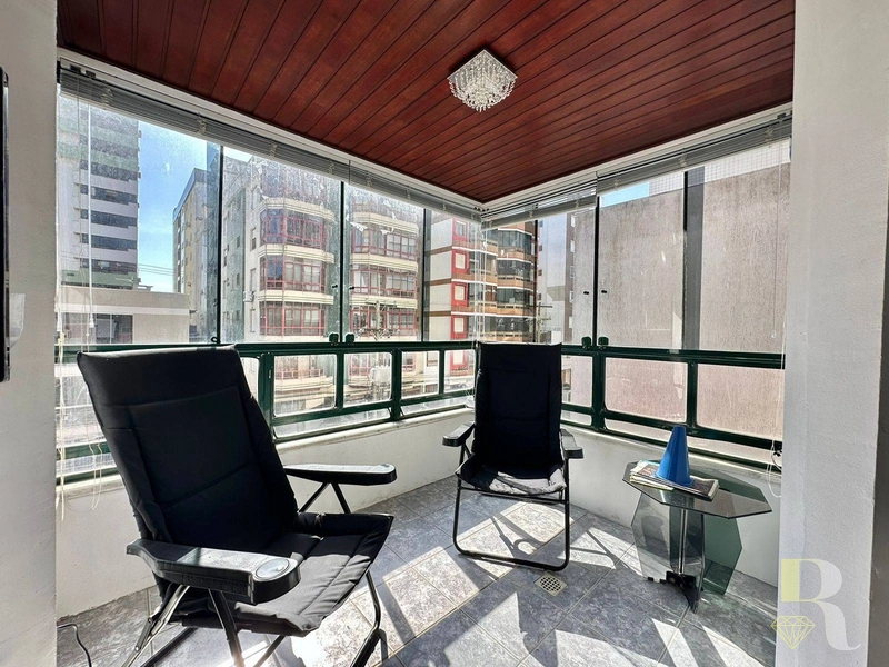 Apartamento 02 dormitórios de frente e junto á praça.: 13ª foto da galeria de imagens do imóvel