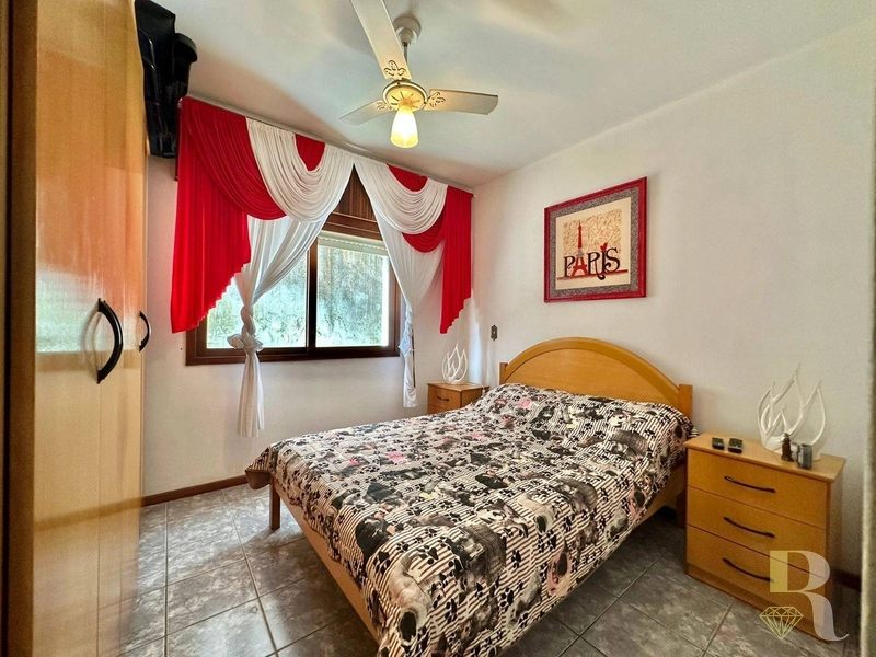 Apartamento 02 dormitórios de frente e junto á praça.: 9ª foto da galeria de imagens do imóvel