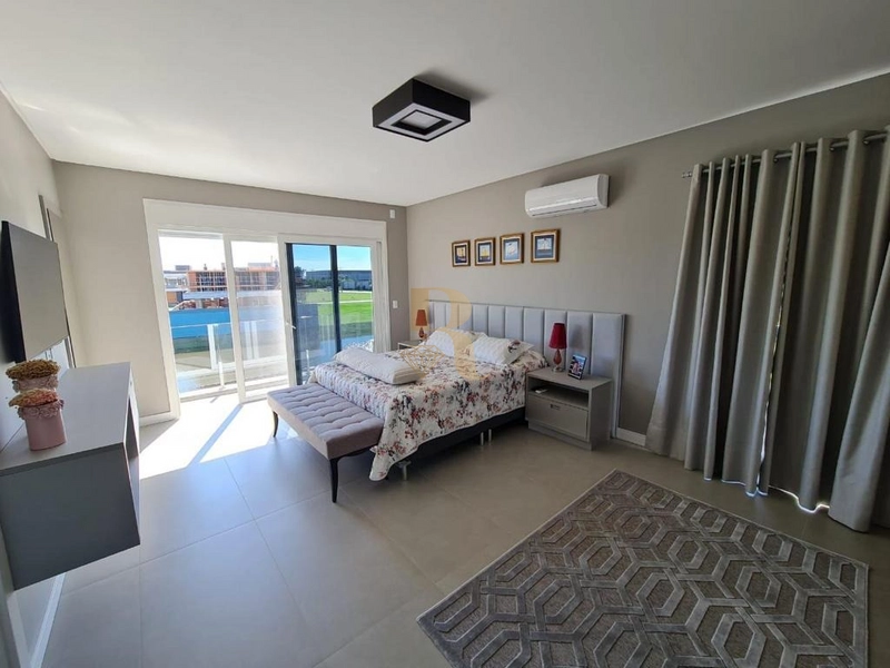 Magnifico Sobrado em Condominio Luxuso em Xangri-lá: 11ª foto da galeria de imagens do imóvel