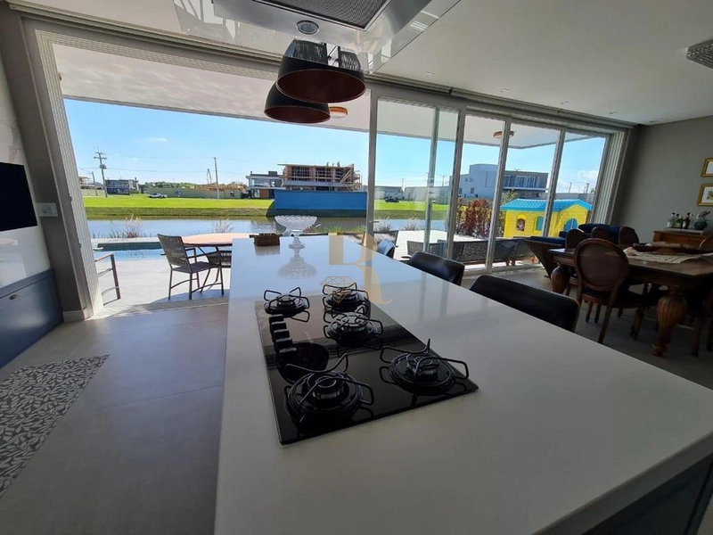 Magnifico Sobrado em Condominio Luxuso em Xangri-lá: 15ª foto da galeria de imagens do imóvel