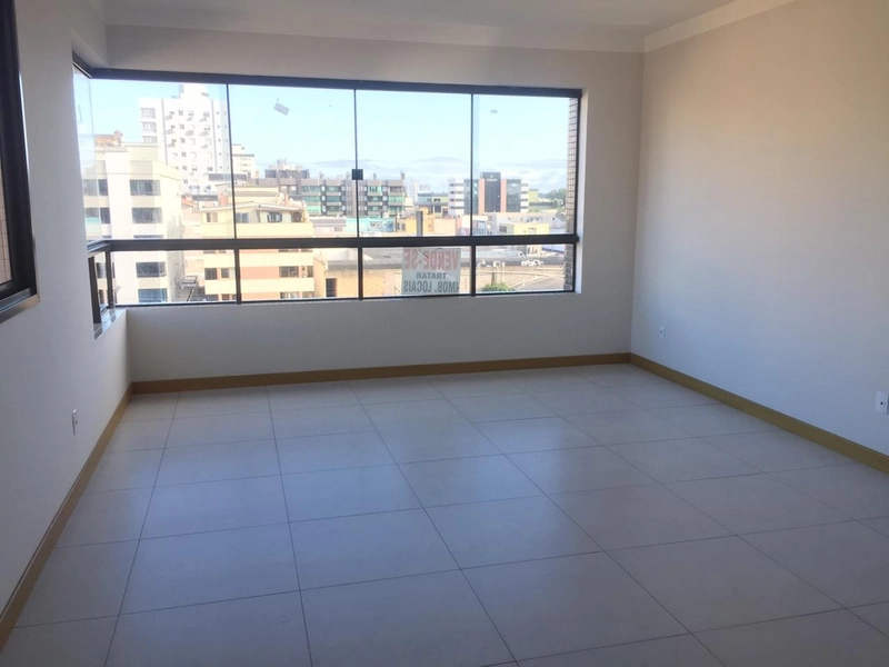3 Dormitórios de frente mais barato do centro hoje: 2ª foto da galeria de imagens do imóvel