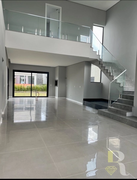 Casa com Projeto Contemporâneo: 7ª foto da galeria de imagens do imóvel
