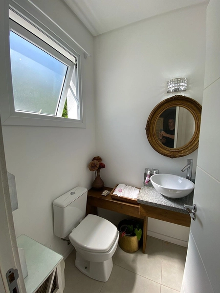 Conforto e integração: casa com 3 livings em condomínio exclusivo : 21ª foto da galeria de imagens do imóvel