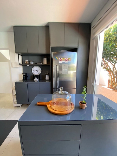 Conforto e integração: casa com 3 livings em condomínio exclusivo : 13ª foto da galeria de imagens do imóvel