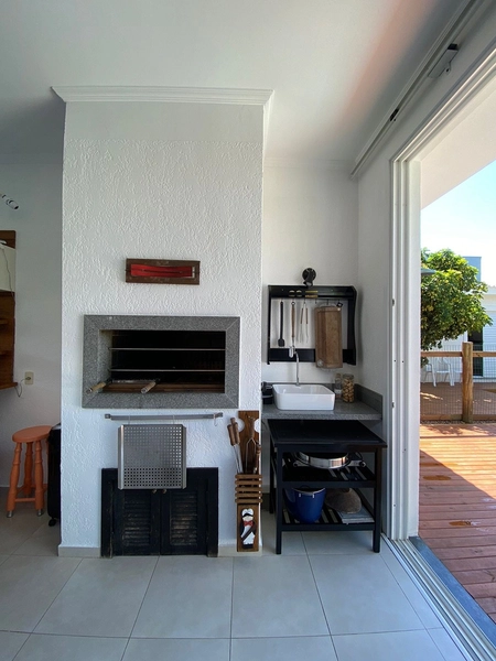 Conforto e integração: casa com 3 livings em condomínio exclusivo : 24ª foto da galeria de imagens do imóvel