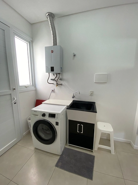 Conforto e integração: casa com 3 livings em condomínio exclusivo : 23ª foto da galeria de imagens do imóvel