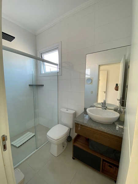 Conforto e integração: casa com 3 livings em condomínio exclusivo : 20ª foto da galeria de imagens do imóvel