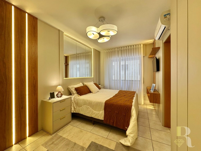 APARTAMENTO À VENDA PRÓXIMO AO MAR COM TERRAÇÃO: 20ª foto da galeria de imagens do imóvel