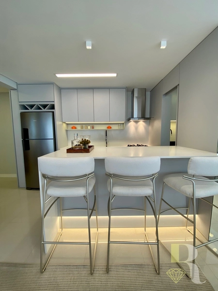 Mobiliado e Decorado de esquina: 2ª foto da galeria de imagens do imóvel