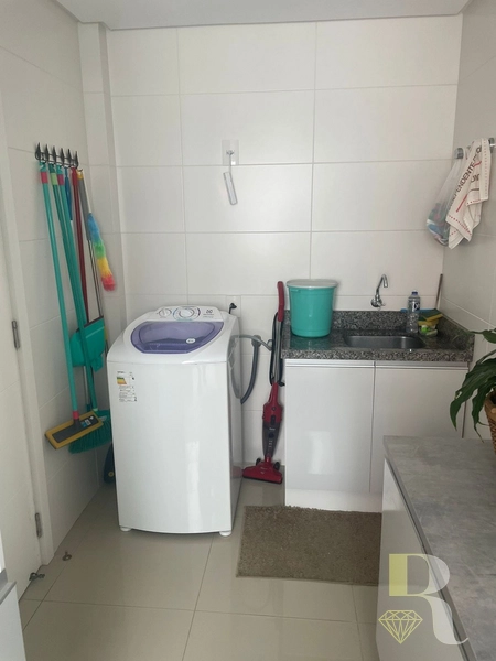 Apartamento de 3 dormitórios Leste/Norte com vista para o mar: 11ª foto da galeria de imagens do imóvel