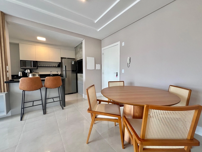 Vista liberado praça da igreja!: 2ª foto da galeria de imagens do imóvel