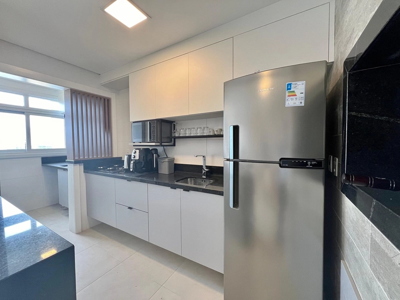 Vista liberado praça da igreja!: 6ª foto da galeria de imagens do imóvel