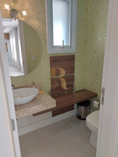 Casa condomínio com psicina: 7ª foto da galeria de imagens do imóvel