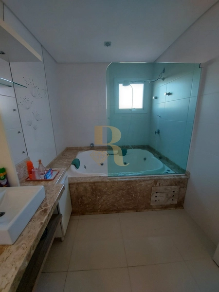 Casa condomínio com psicina: 15ª foto da galeria de imagens do imóvel
