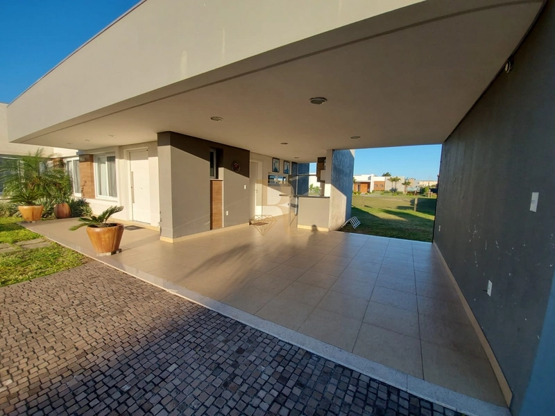 Casa condomínio com psicina: 32ª foto da galeria de imagens do imóvel
