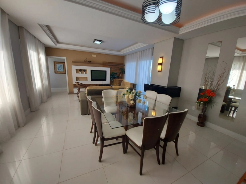 Casa condomínio com psicina: 12ª foto da galeria de imagens do imóvel