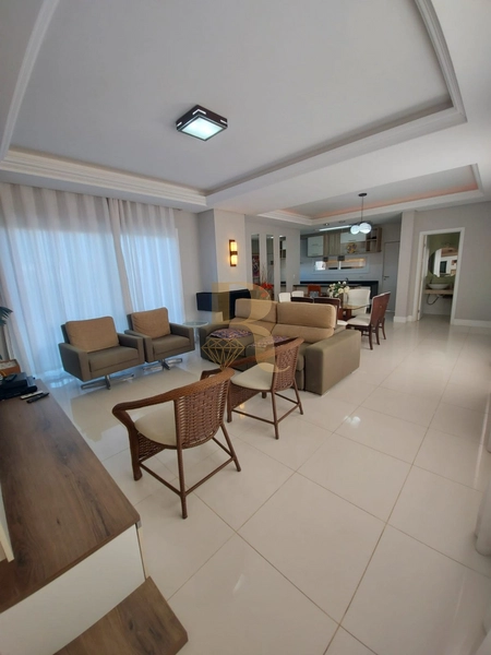 Casa condomínio com psicina: 17ª foto da galeria de imagens do imóvel