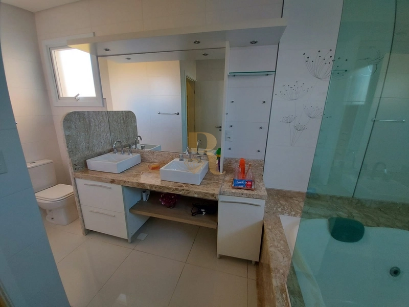Casa condomínio com psicina: 14ª foto da galeria de imagens do imóvel