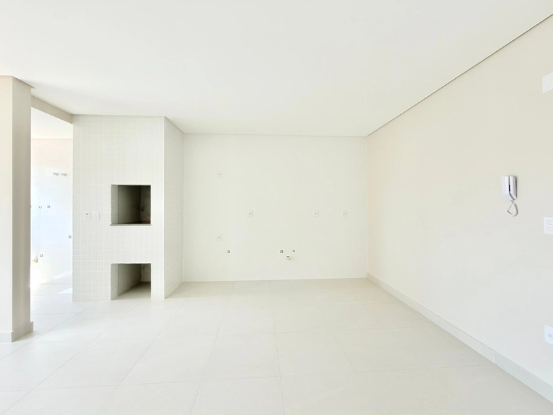 Imóvel moderno, nunca habitado, com ótima iluminação natural e infraestrutura completa.: 3ª foto da galeria de imagens do imóvel