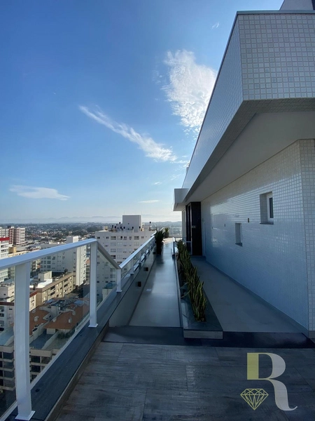 A Poucos metros do mar e de todas conveniências da região: 17ª foto da galeria de imagens do imóvel