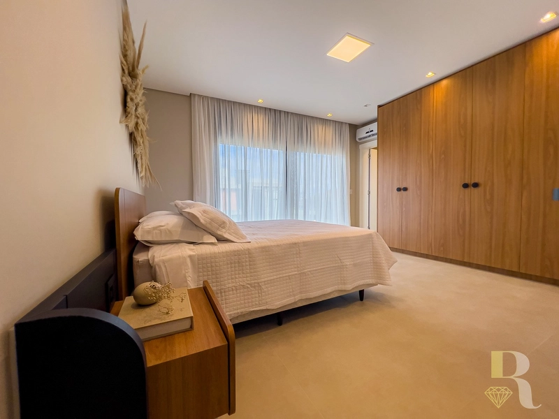 Excelente casa em 72 Cond. Fechado: 11ª foto da galeria de imagens do imóvel