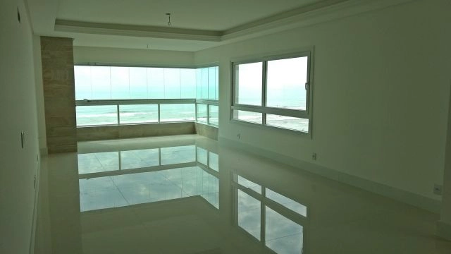 BÉLISSIMO APARTAMENTO BEIRA-MAR.: 1ª foto da galeria de imagens do imóvel