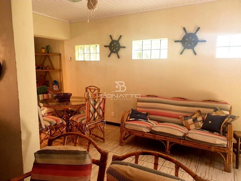 Casa próxima à beira: 4ª foto da galeria de imagens do imóvel