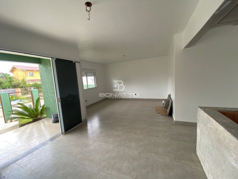 Casa em Atlântida Sul: 1ª foto da galeria de imagens do imóvel
