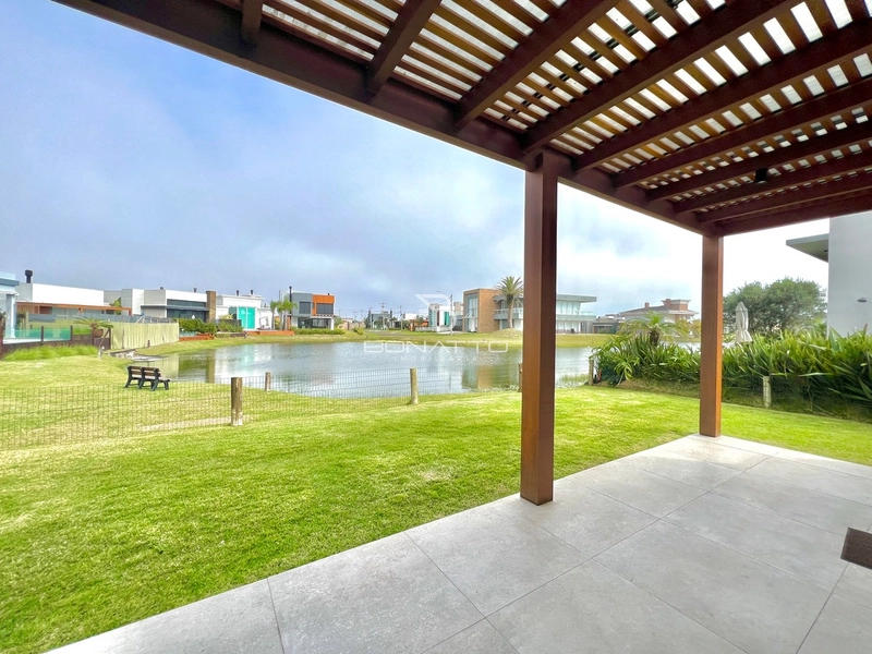 Condomínio Riviera: 1ª foto da galeria de imagens do imóvel