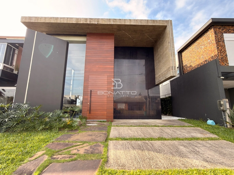 Espetacular casa mobiliada, beira lago com piscina.: 36ª foto da galeria de imagens do imóvel