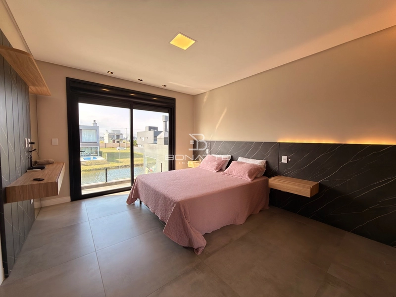 Espetacular casa mobiliada, beira lago com piscina.: 5ª foto da galeria de imagens do imóvel