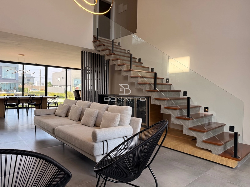 Espetacular casa mobiliada, beira lago com piscina.: 11ª foto da galeria de imagens do imóvel