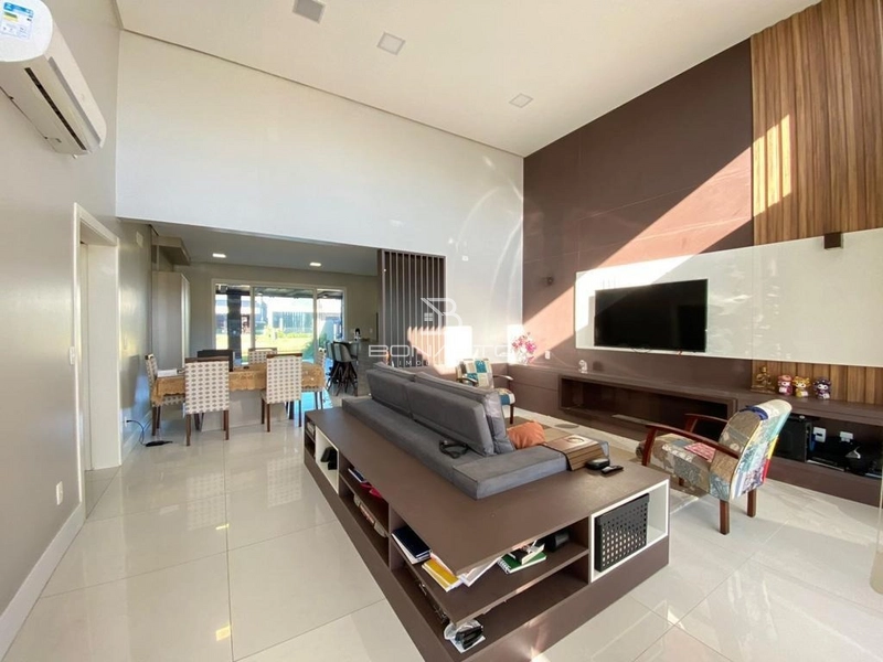 Casa com 3 suites no Condomínio Riviera: 3ª foto da galeria de imagens do imóvel