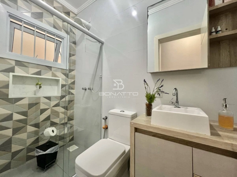 Casa à venda  em Atlântida Sul, com 3 dormitórios, frente leste: 3ª foto da galeria de imagens do imóvel
