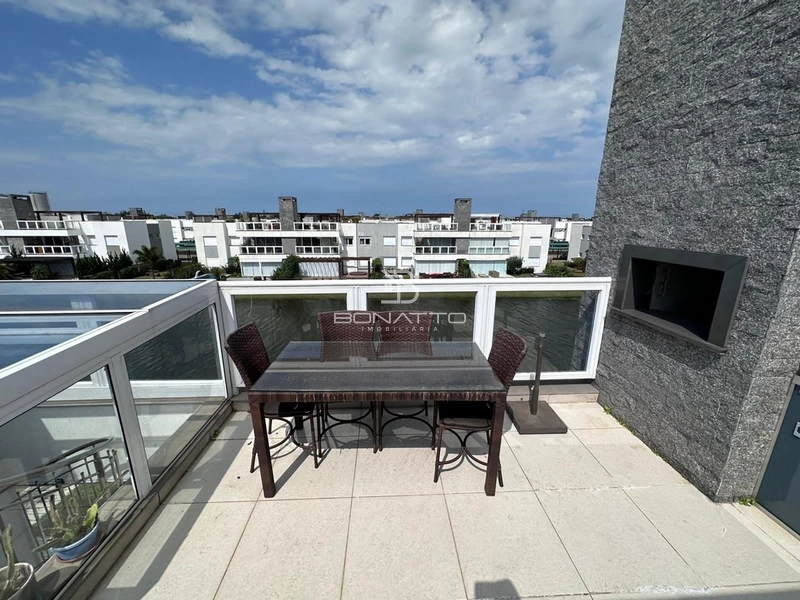 Duplex beira lago: 13ª foto da galeria de imagens do imóvel