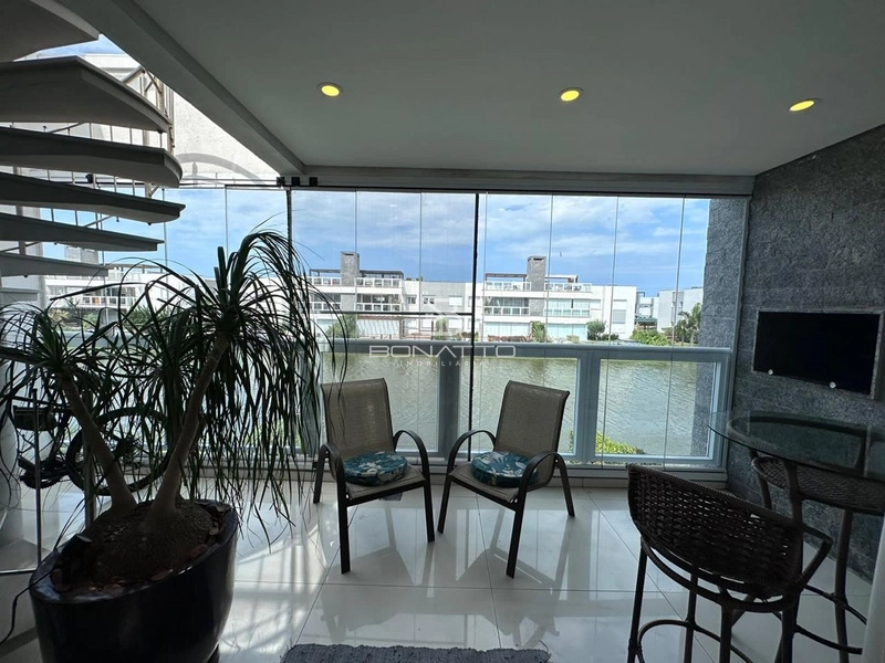 Duplex beira lago: 21ª foto da galeria de imagens do imóvel