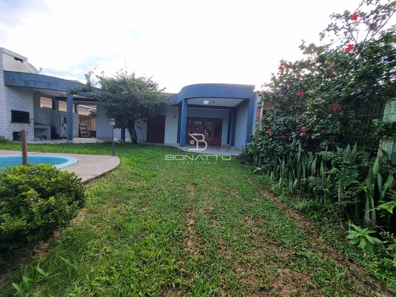 Casa a venda em Atlântida Sul 250 m da beira mar: 4ª foto da galeria de imagens do imóvel