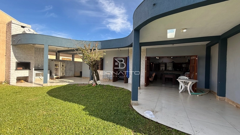 Casa a venda em Atlântida Sul 250 m da beira mar: 3ª foto da galeria de imagens do imóvel