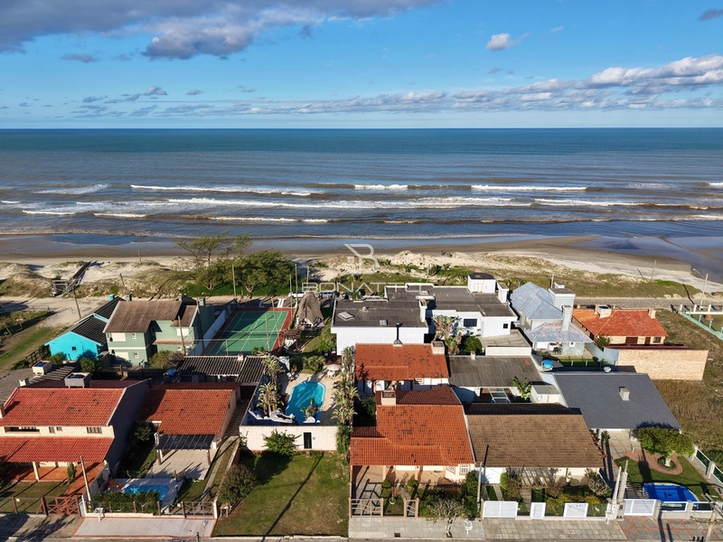 Casa na beira mar: 22ª foto da galeria de imagens do imóvel