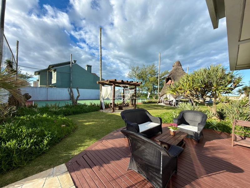 Casa na beira mar: 16ª foto da galeria de imagens do imóvel