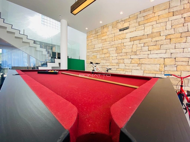 Sobrado com piscina: 1ª foto da galeria de imagens do imóvel