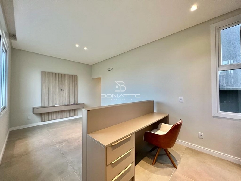 Casa no condomínio Costa Serena, mobiliada e decorada, beira lago: 11ª foto da galeria de imagens do imóvel