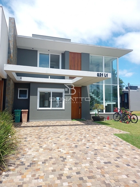Casa Espetacular Beira Lago: 2ª foto da galeria de imagens do imóvel