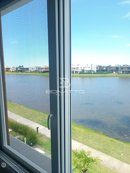 Casa Espetacular Beira Lago: 31ª foto da galeria de imagens do imóvel