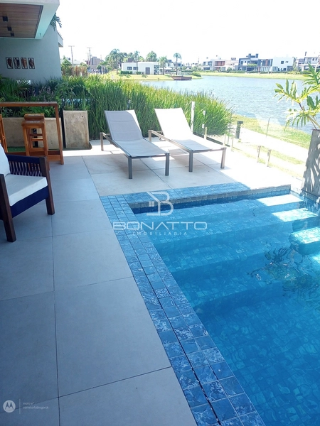Casa Espetacular Beira Lago: 46ª foto da galeria de imagens do imóvel