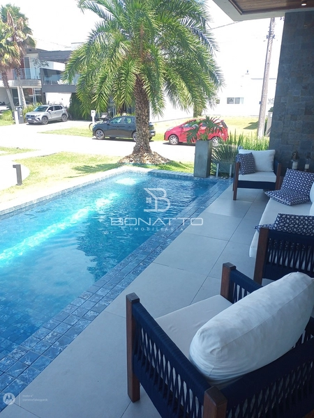 Casa Espetacular Beira Lago: 45ª foto da galeria de imagens do imóvel