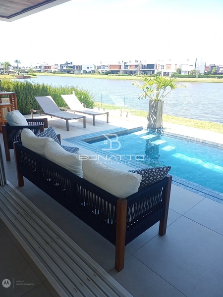 Casa Espetacular Beira Lago: 43ª foto da galeria de imagens do imóvel