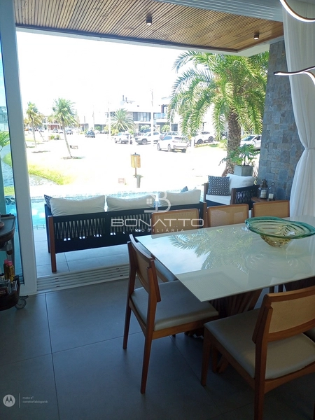 Casa Espetacular Beira Lago: 18ª foto da galeria de imagens do imóvel
